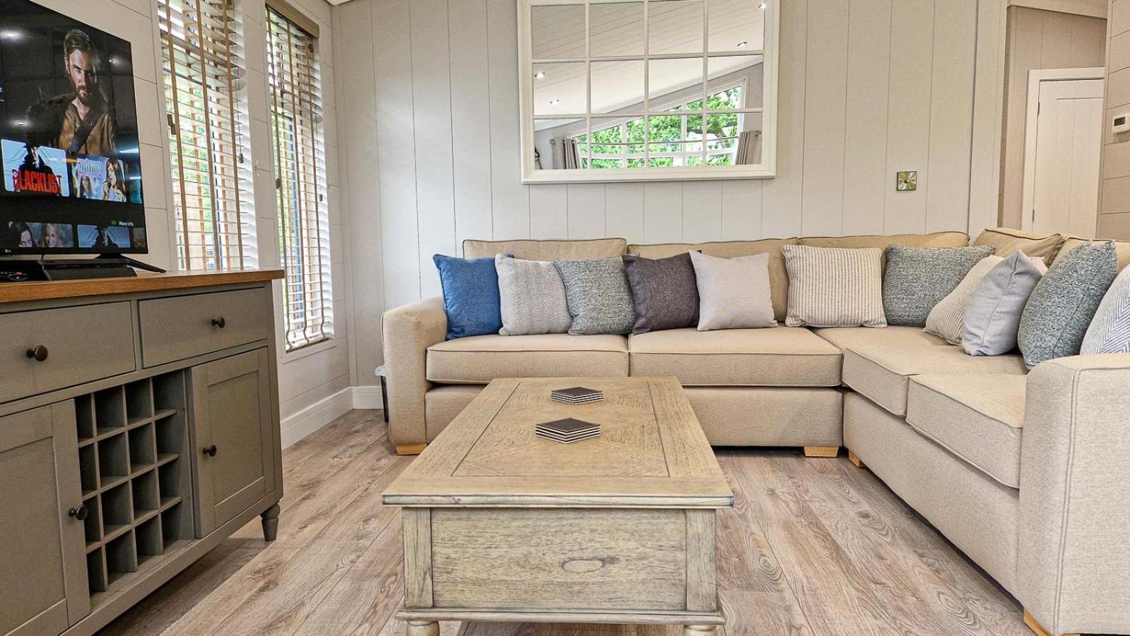 High Oaks Grange - Contemporary Chalet Pickering
