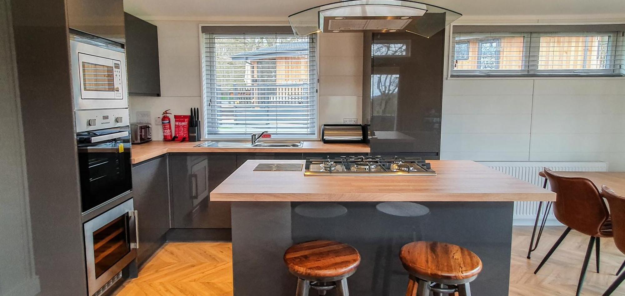 High Oaks Grange - Contemporary Chalet
