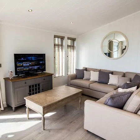 High Oaks Grange - Contemporary Lodges Pickering Exterior photo