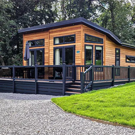 High Oaks Grange - Contemporary Lodges Pickering Exterior photo
