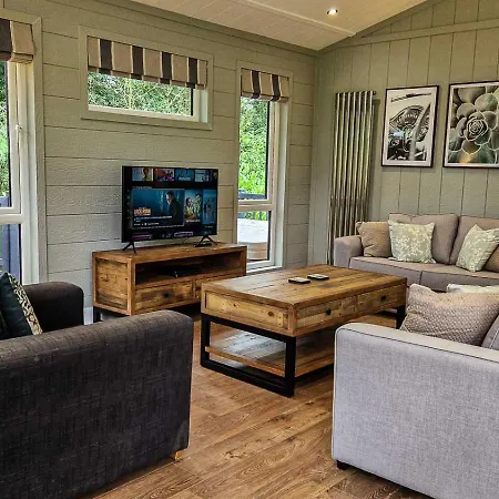 High Oaks Grange - Contemporary Lodges Pickering Exterior photo
