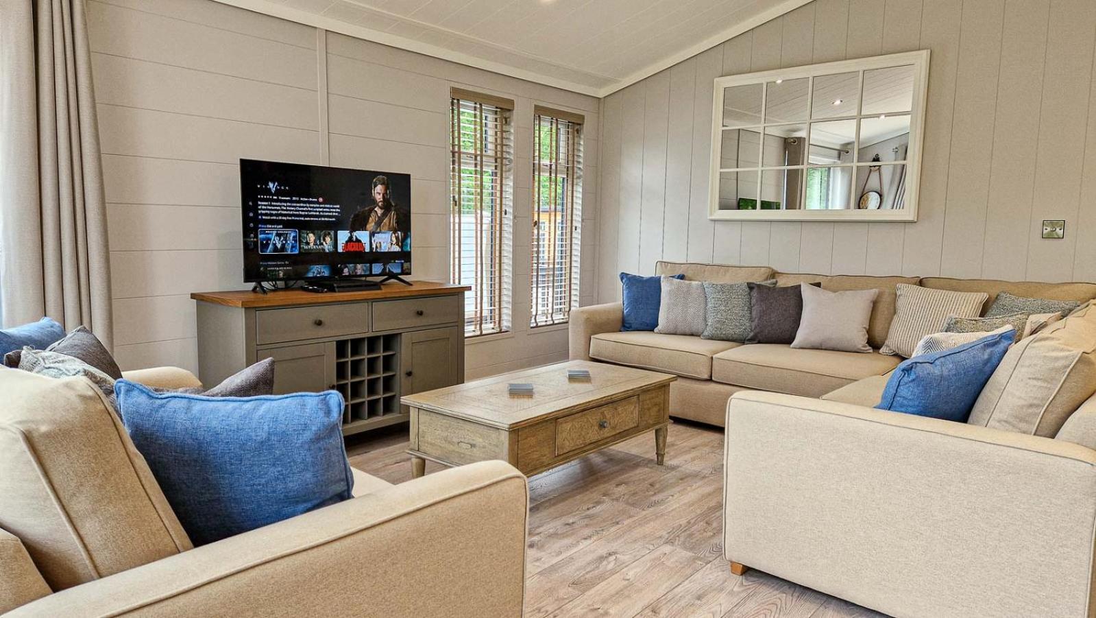 High Oaks Grange - Contemporary Chalet *