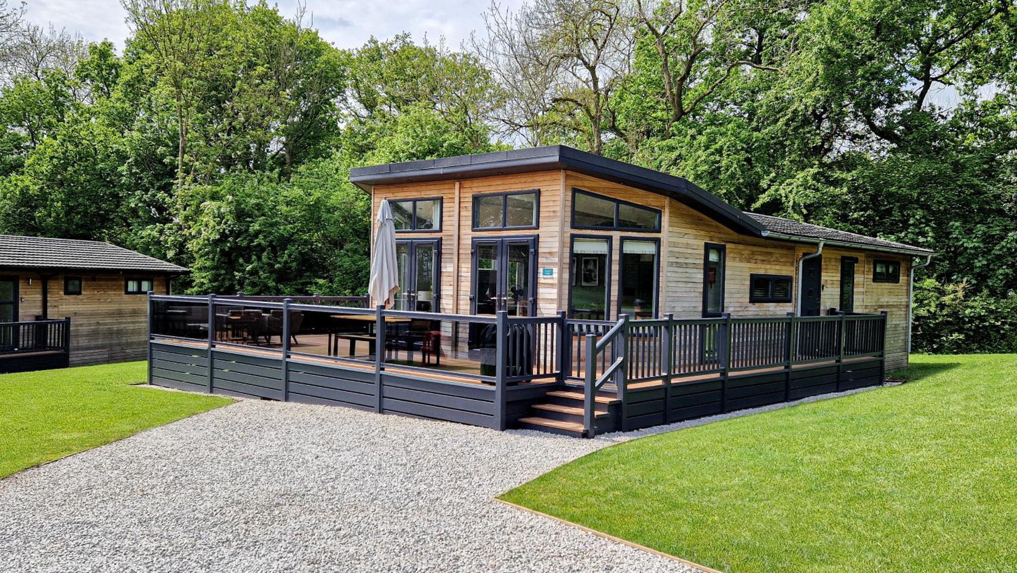 High Oaks Grange - Contemporary