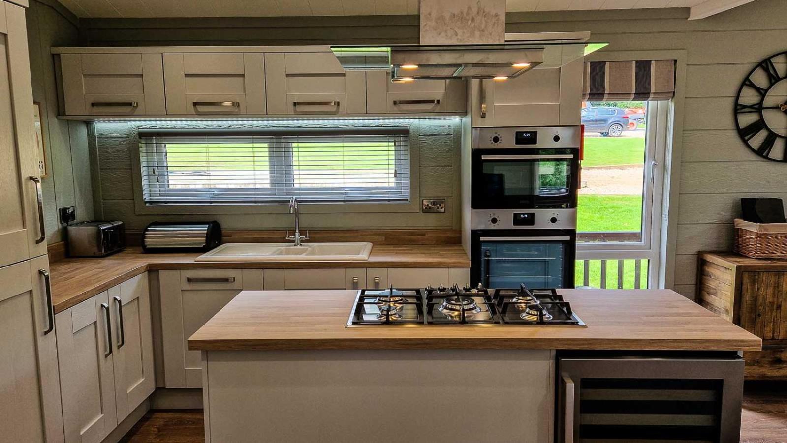 High Oaks Grange - Contemporary *