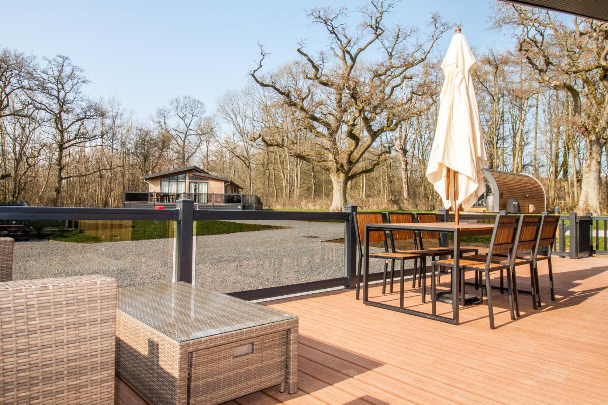 Chalet High Oaks Grange - Contemporary Pickering